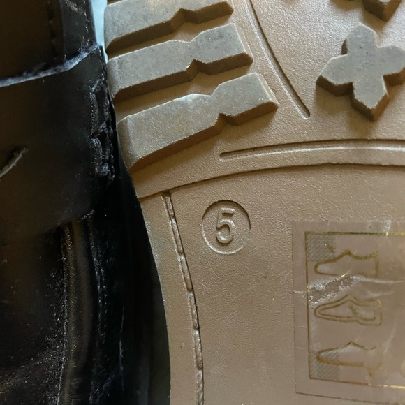 Mens size 5 women’s size 7 shoes - Picture 5 of 7